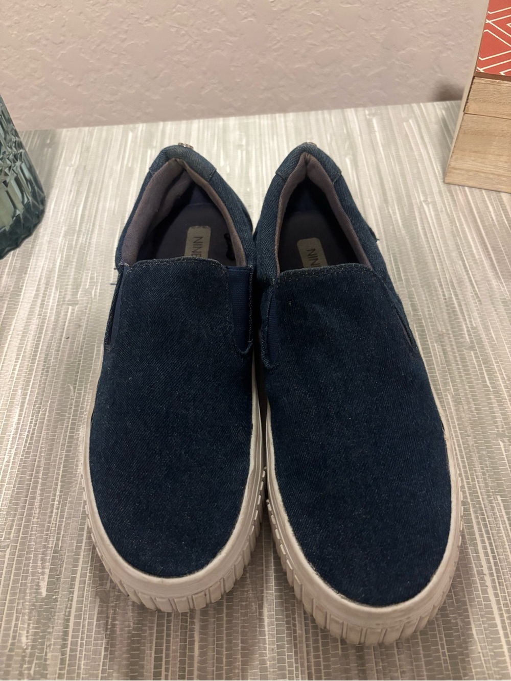 9 West Slip-On women’s Casual Sneakers in Navy Blue Denim